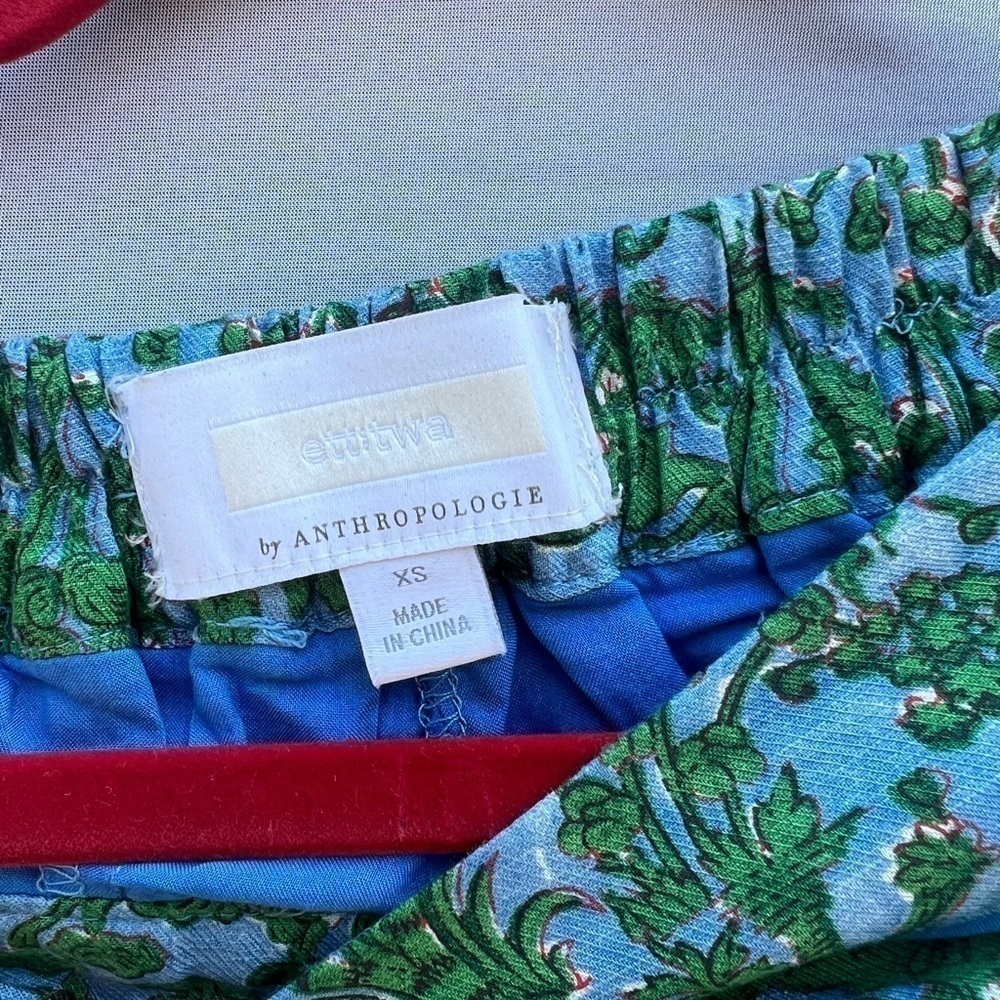 Anthropolgie Elephant Floral Print Rayon Linen Shorts Extra Small- Pre Own - Picture 6 of 15